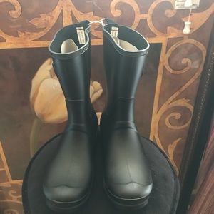 🔥🔥BRAND New Rainboots🔥🔥